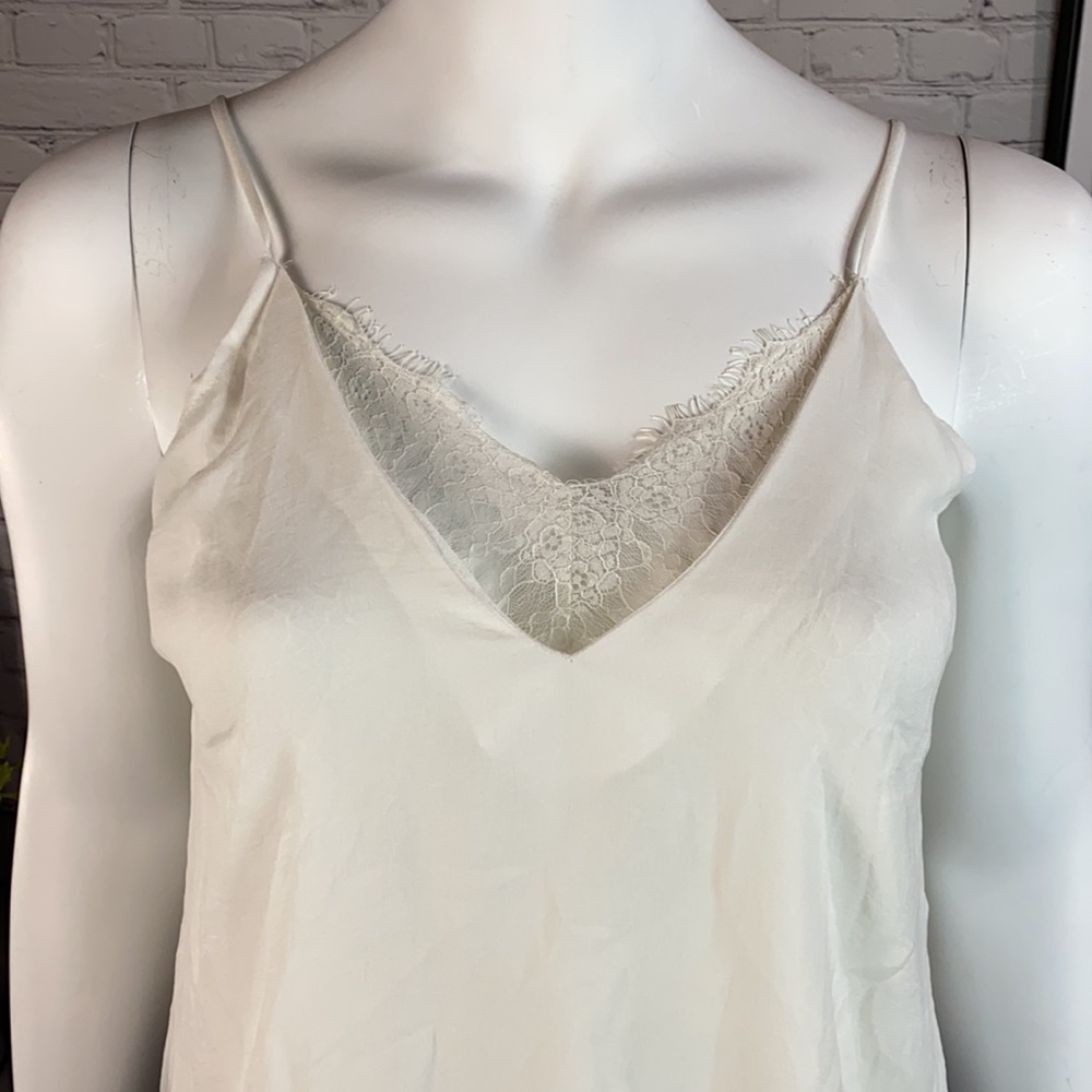 umgee Off-White W/Lace Tank Top Size: Large - Picture 3 of 16